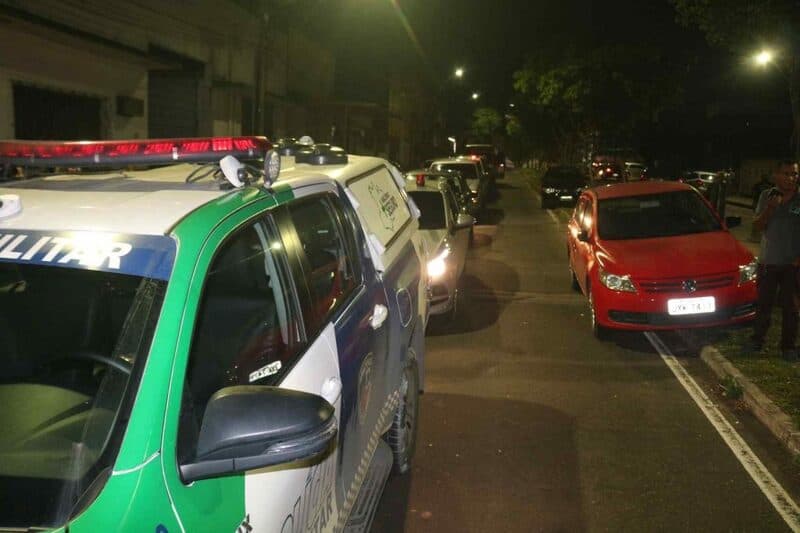 PM detém suspeitos de roubo e porte ilegal de armas