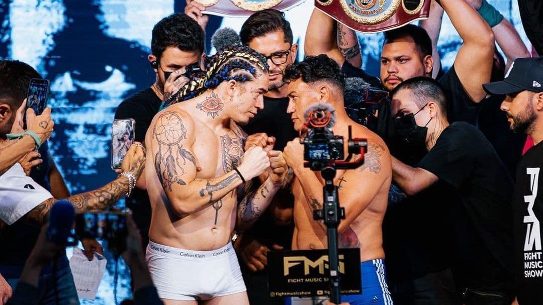 Whindersson Nunes apanha de Popó no ringue, mas luta termina empatada