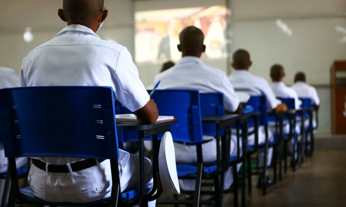 Alistamento militar pode ser feito até 30 de junho