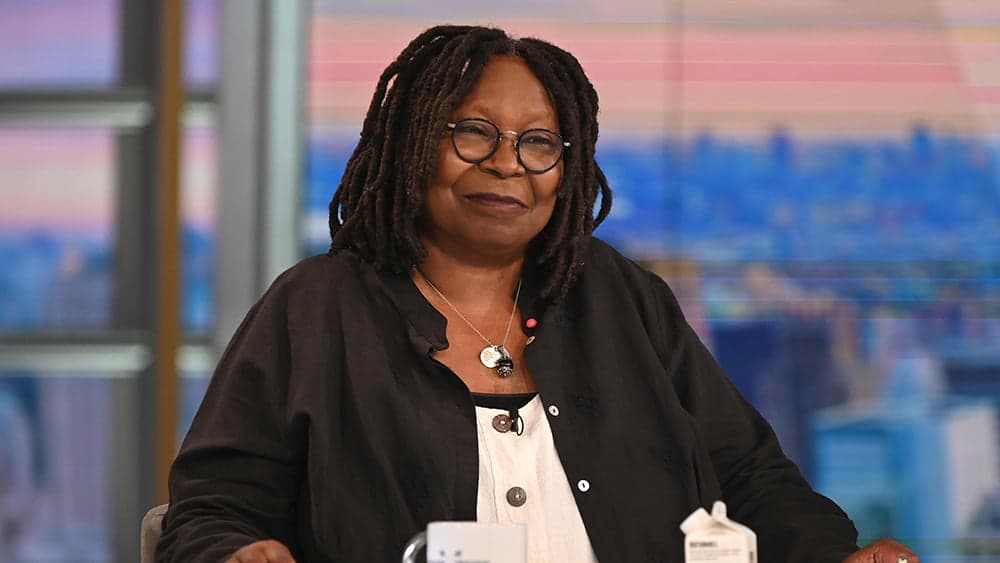 Whoopi Goldberg é suspensa de talk show após comentário sobre Holocausto