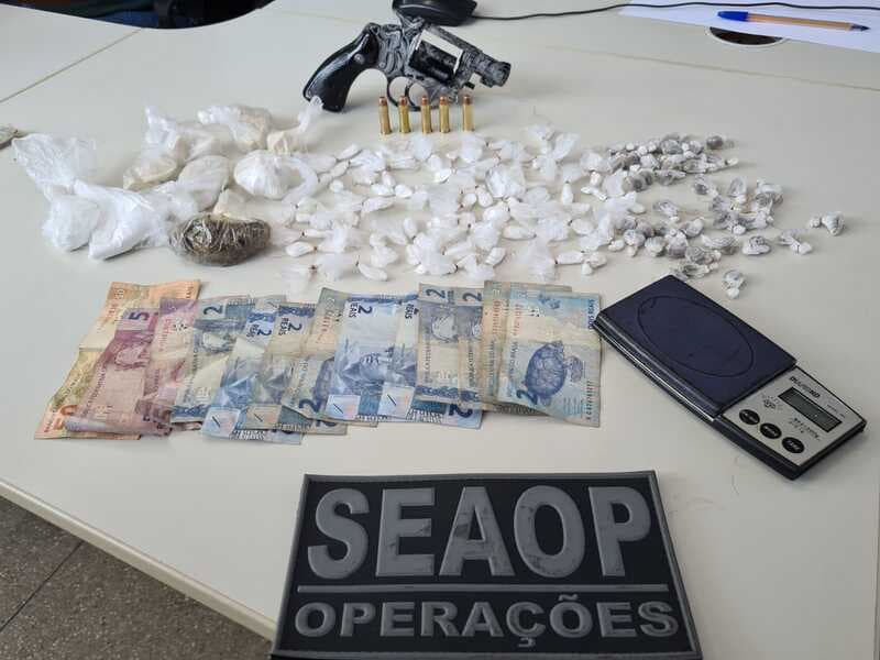 Agentes prendem três pessoas com drogas e armas em Manaus e Iranduba