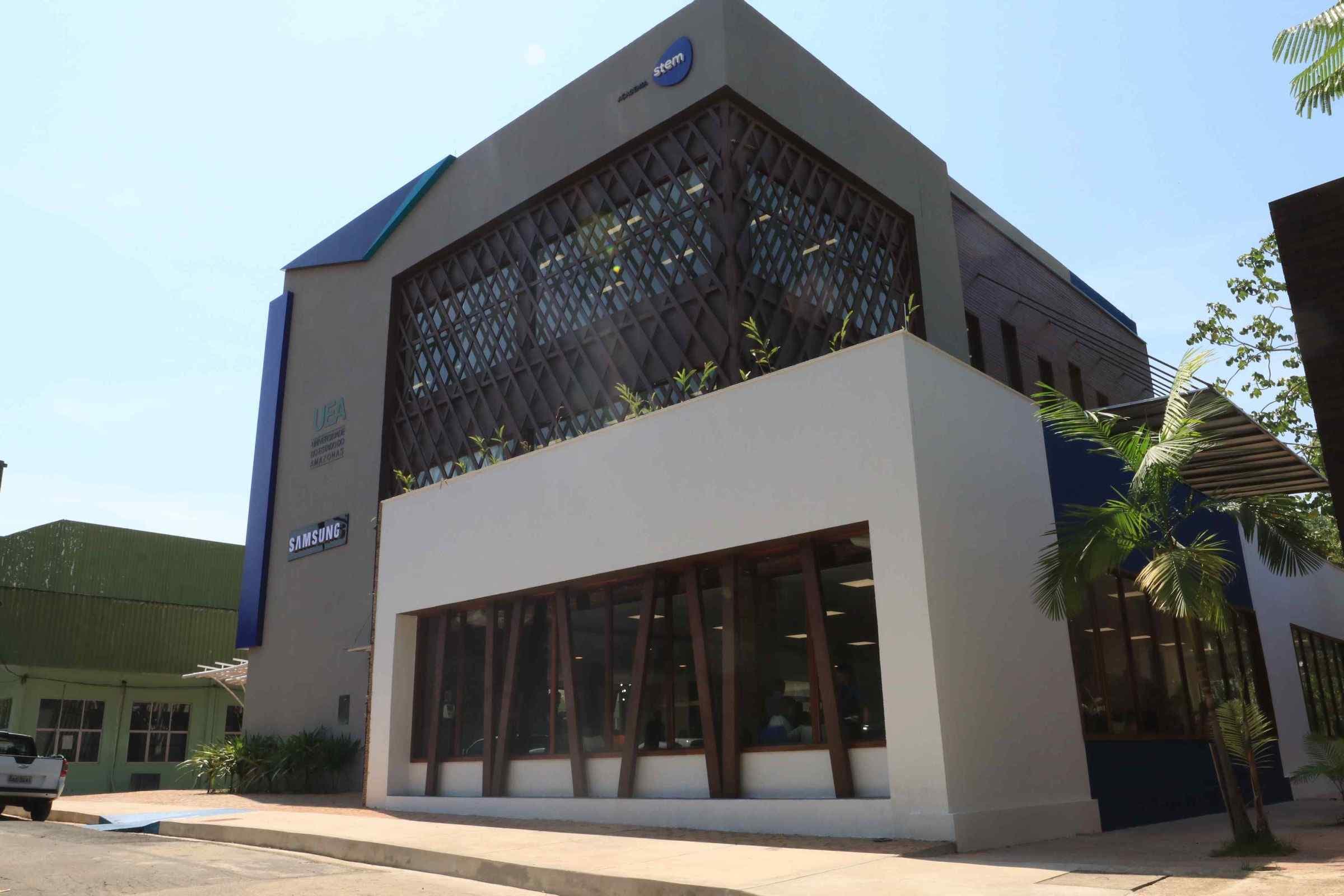 UEA abre vagas para curso gratuito on-line; veja como se inscrever