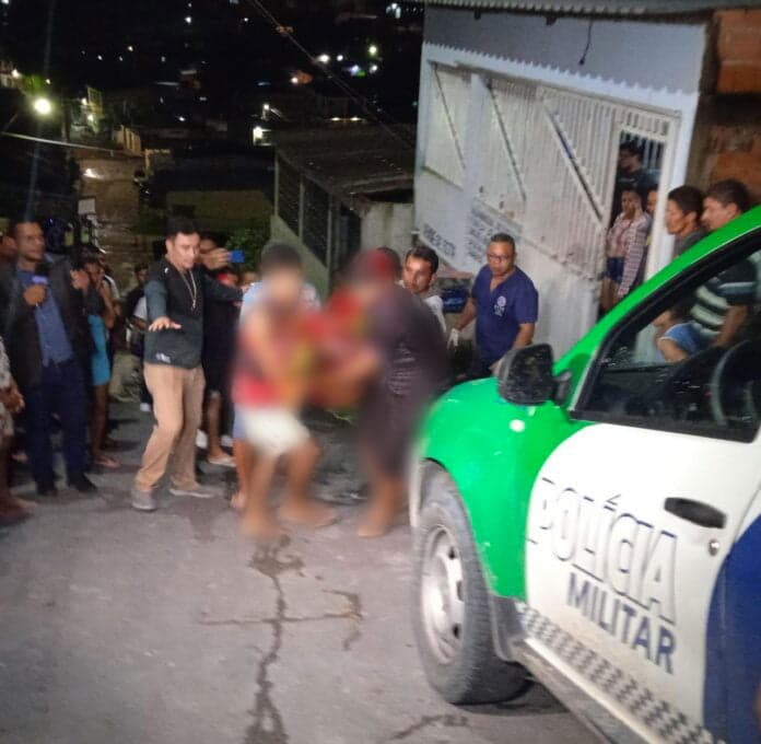 Veja vídeo: Jovem é morto a tiros na zona Leste