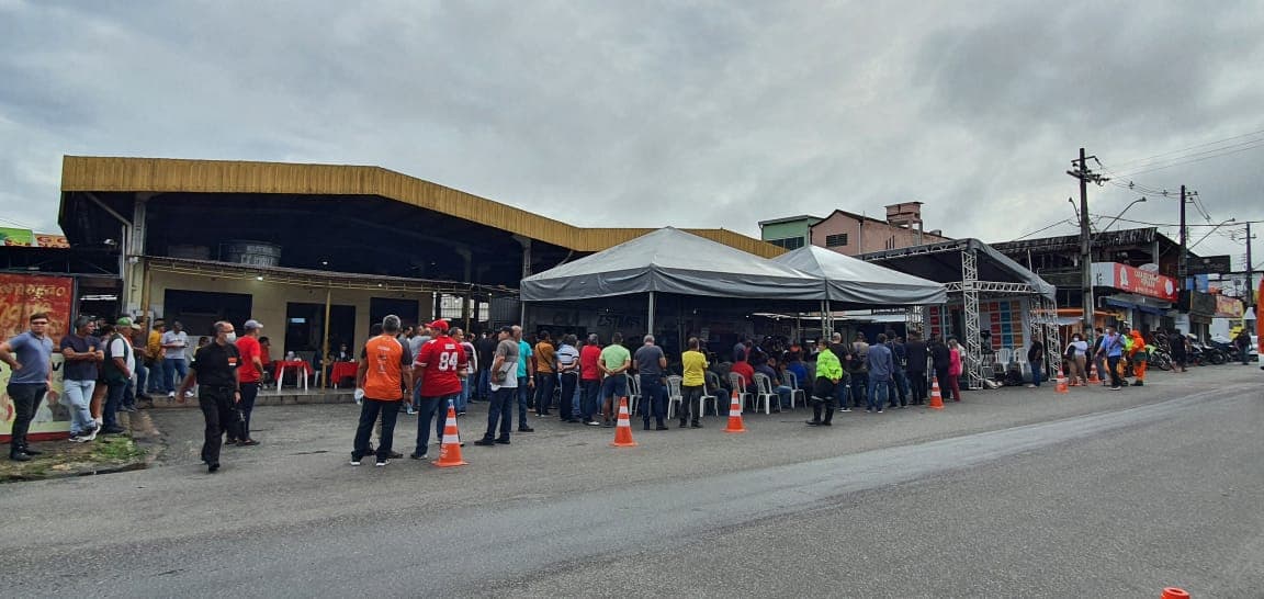Prefeitura assina ordem de serviço para início das obras da feira do Japiim
