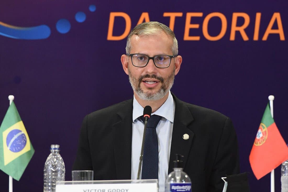 Victor Godoy Veiga é nomeado como novo ministro interino da Educação