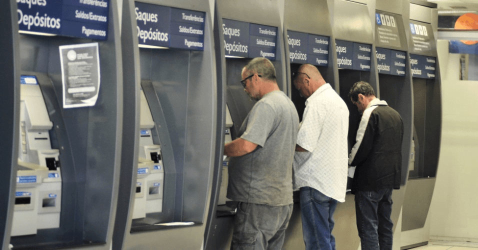 Agências bancárias fecham as portas no feriado em todo o país