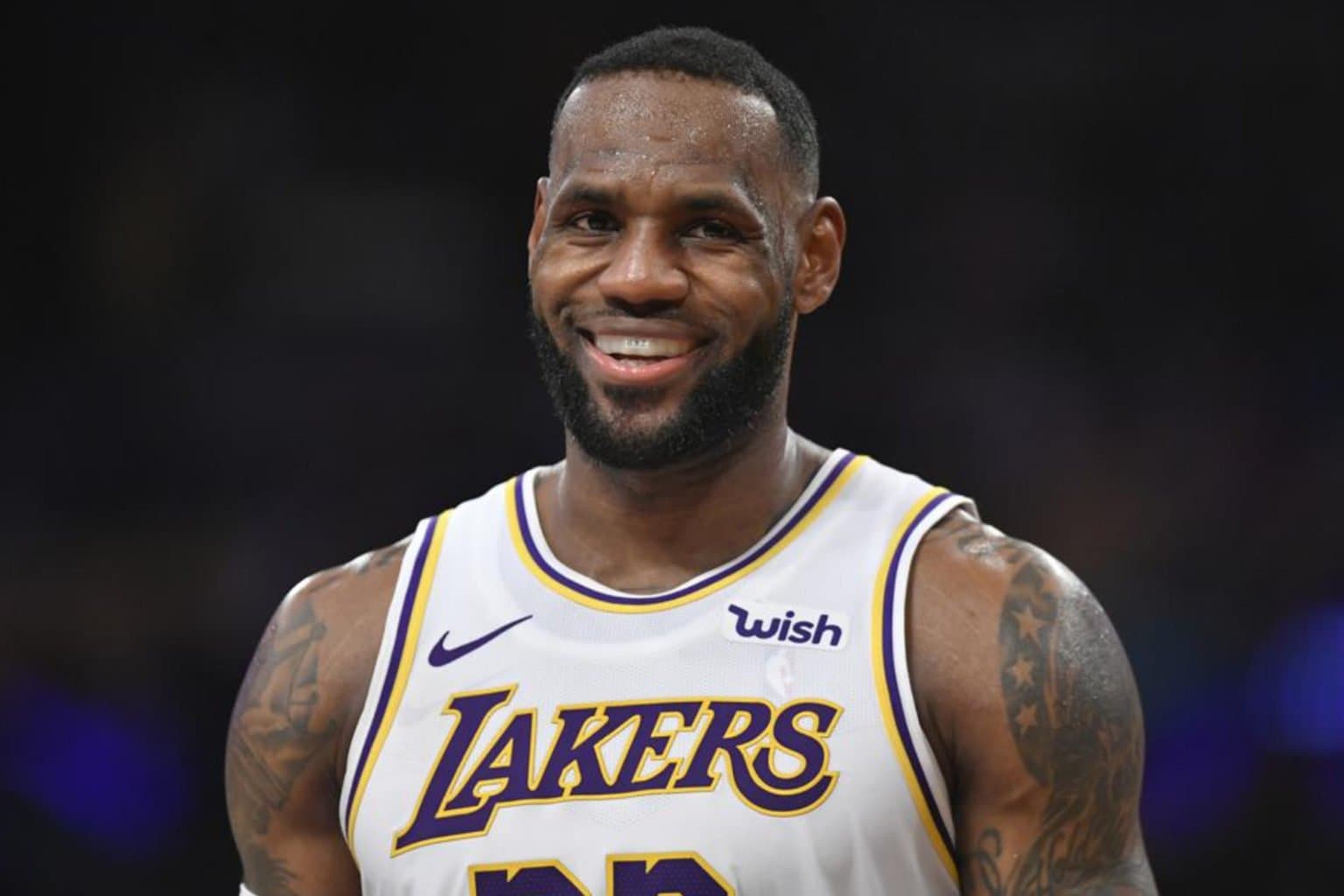NBA: LeBron James assusta fãs com pegadinha de 1º de abril
