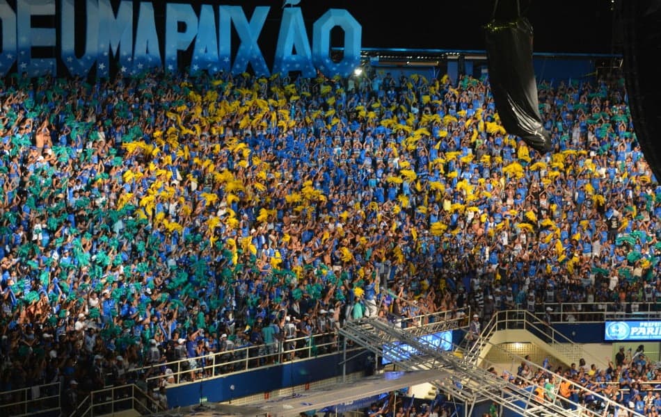 Justiça proíbe crianças no festival de Parintins 2022