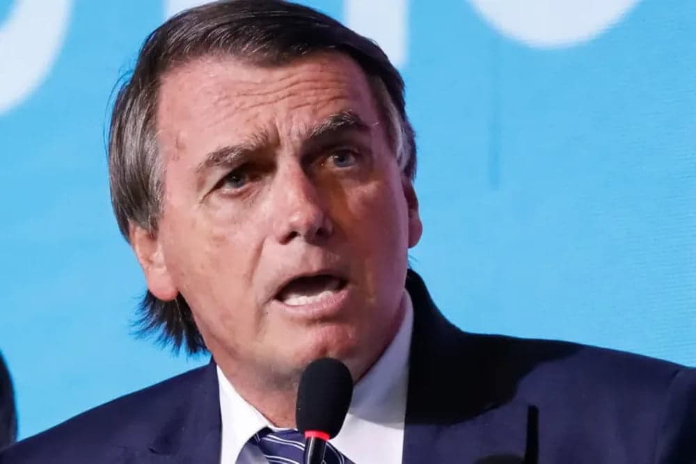 Bolsonaro retoma críticas à Petrobrás: “obrigado a mexer nas peças do tabuleiro”