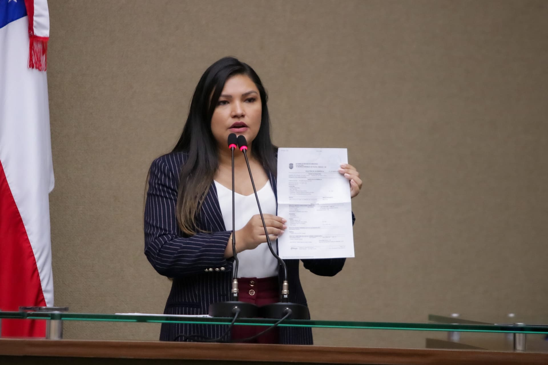 Processo contra deputada Joana Darc por quebra de decoro avança nas comissões da Aleam