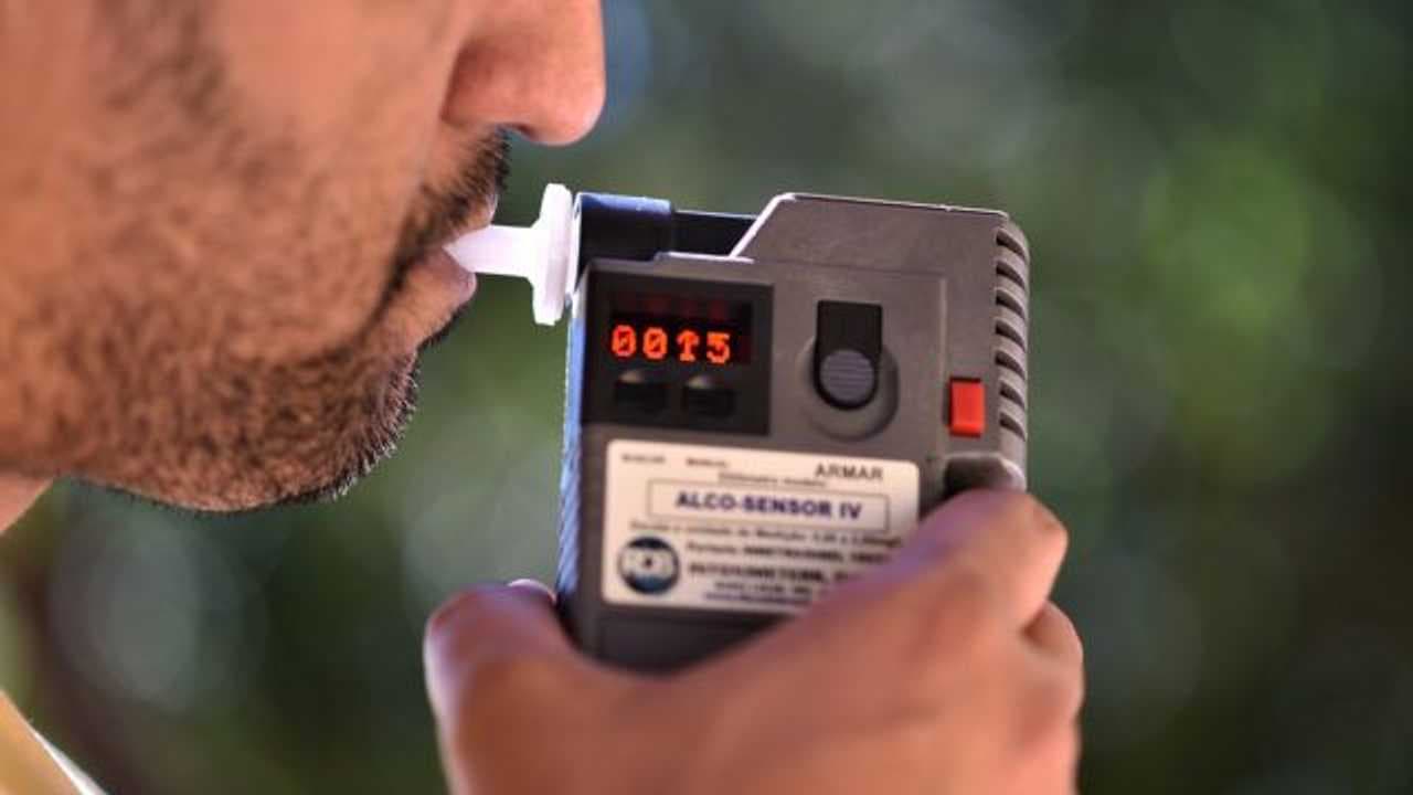 STF decide manter Lei Seca e punir motorista que recusar bafômetro