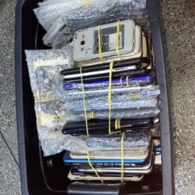 Sete pessoas são presas e 200 celulares são apreendidos durante operação em Manaus