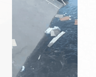 Vídeos: plataforma de embarque no Porto de Manaus afunda