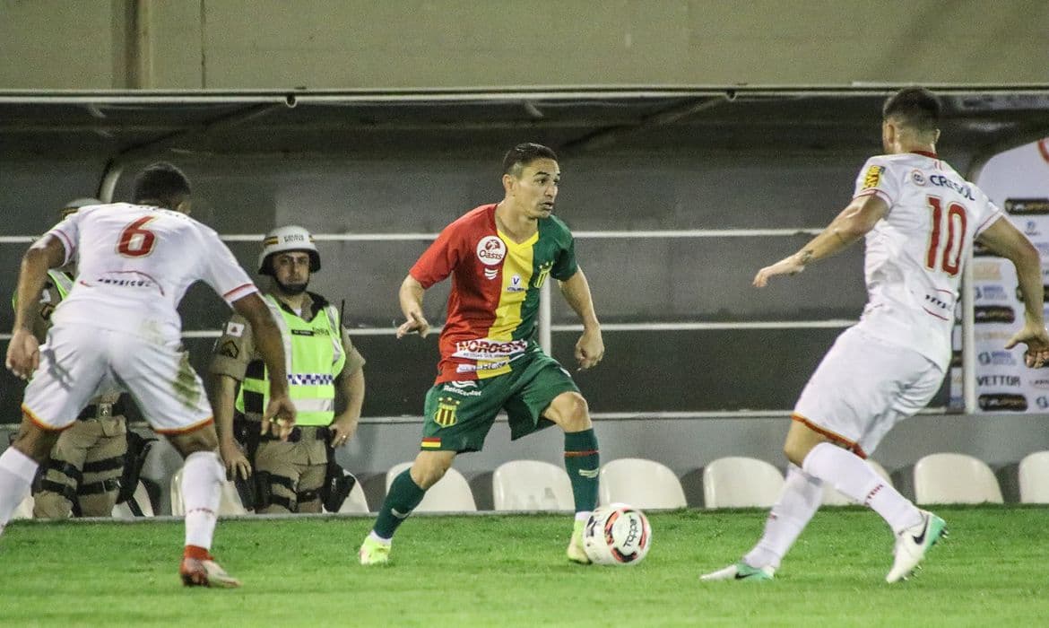 Série B: Tombense desencanta na etapa final e bate Sampaio Corrêa