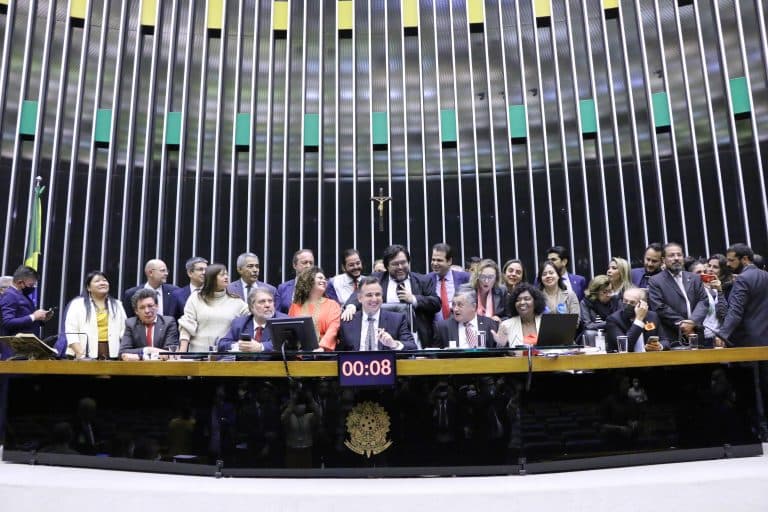 Promulgada Lei Paulo Gustavo, que autoriza apoio à cultura