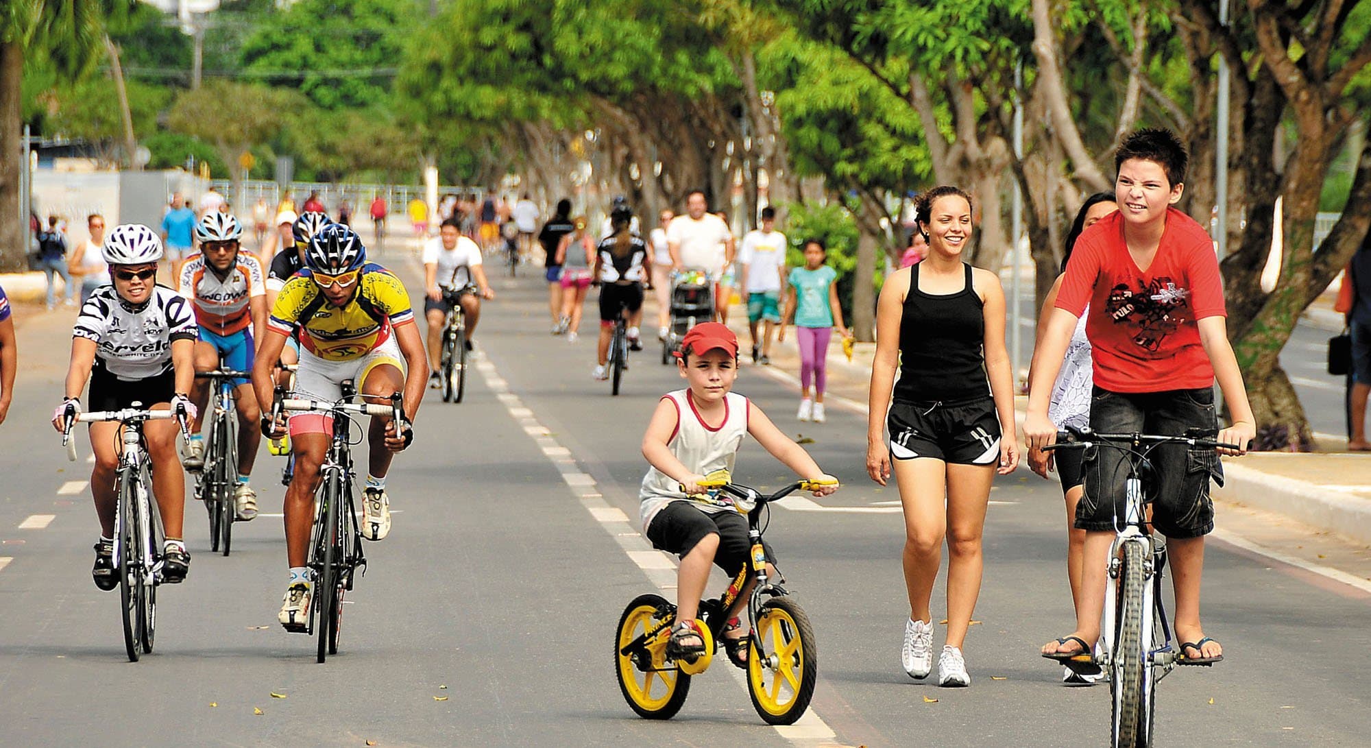 Cinco lugares imperdíveis para quem ama andar de bicicleta no Amazonas