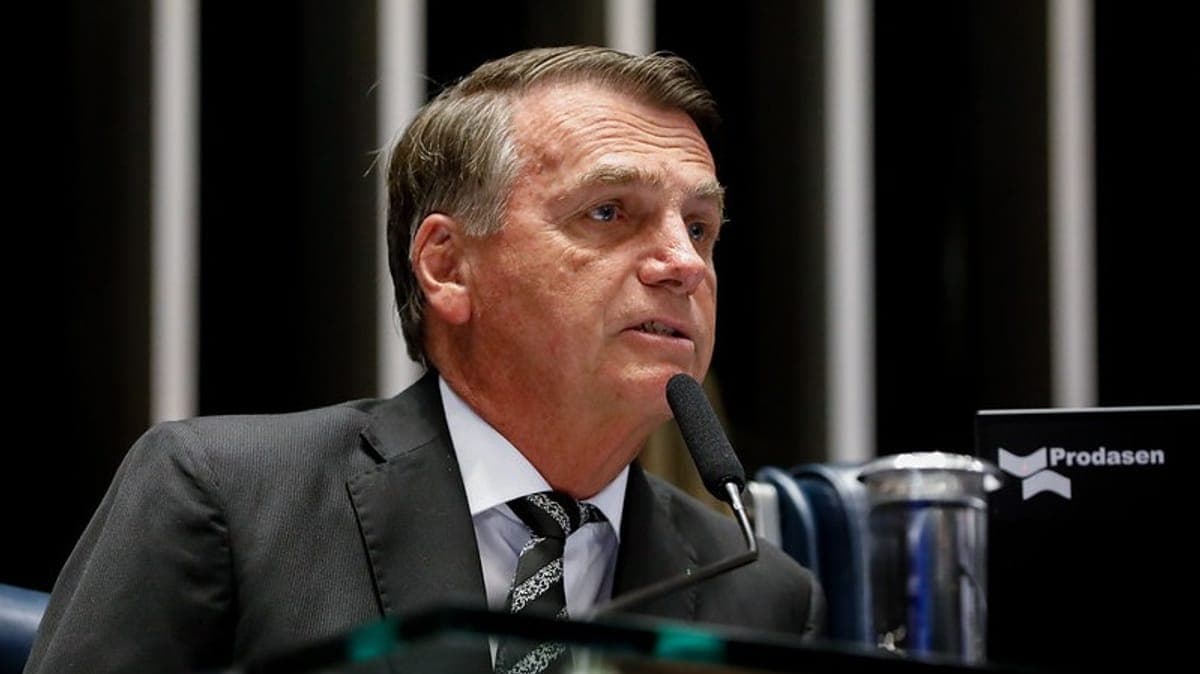 Bolsonaro adia repasses das leis Aldir Blanc e Paulo Gustavo