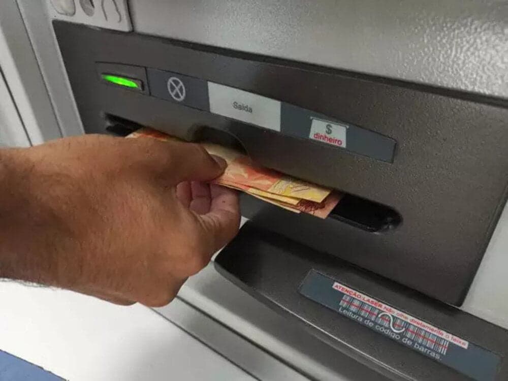 LDO prevê reajuste do salário mínimo abaixo da inflação