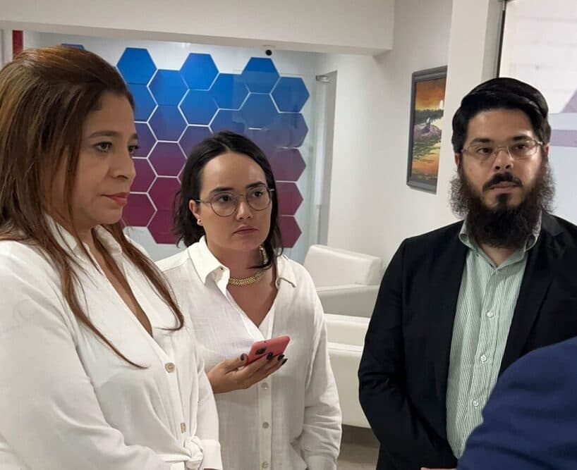 Nair Blair anuncia que vai entrar com ação judicial contra TV Bandeirantes