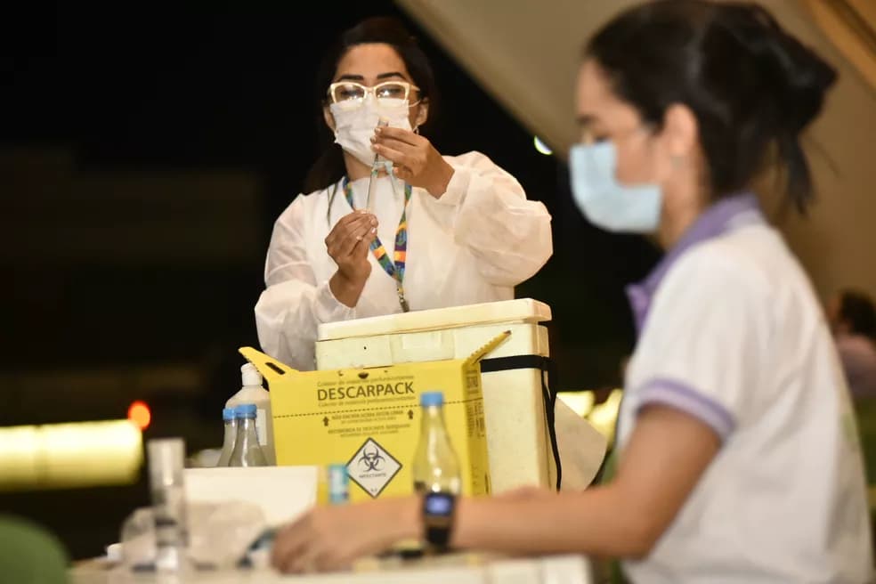 Covid-19: Amazonas volta a fase amarela após estabilização de casos e internações