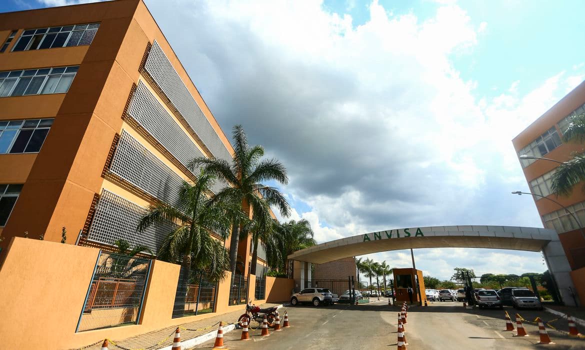 Anvisa proíbe venda de massas contaminadas com substância tóxica