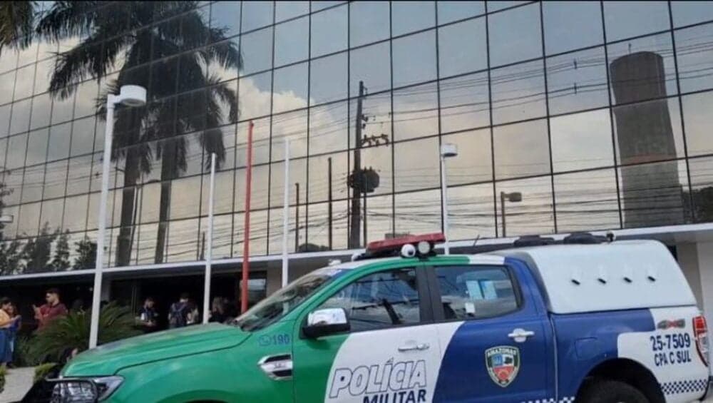 Juíza determina prisão preventiva de rapaz que esfaqueou colega em Manaus