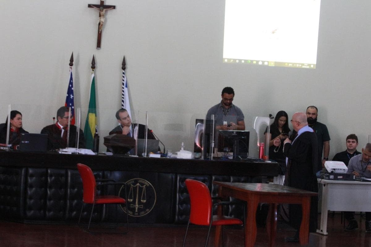 Começou hoje o julgamento de acusados de chacina no Compaj