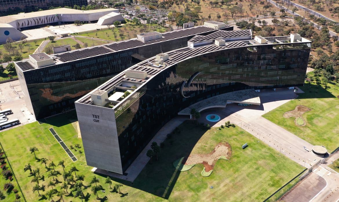 TST condena empresa que limitou ida de atendente ao banheiro