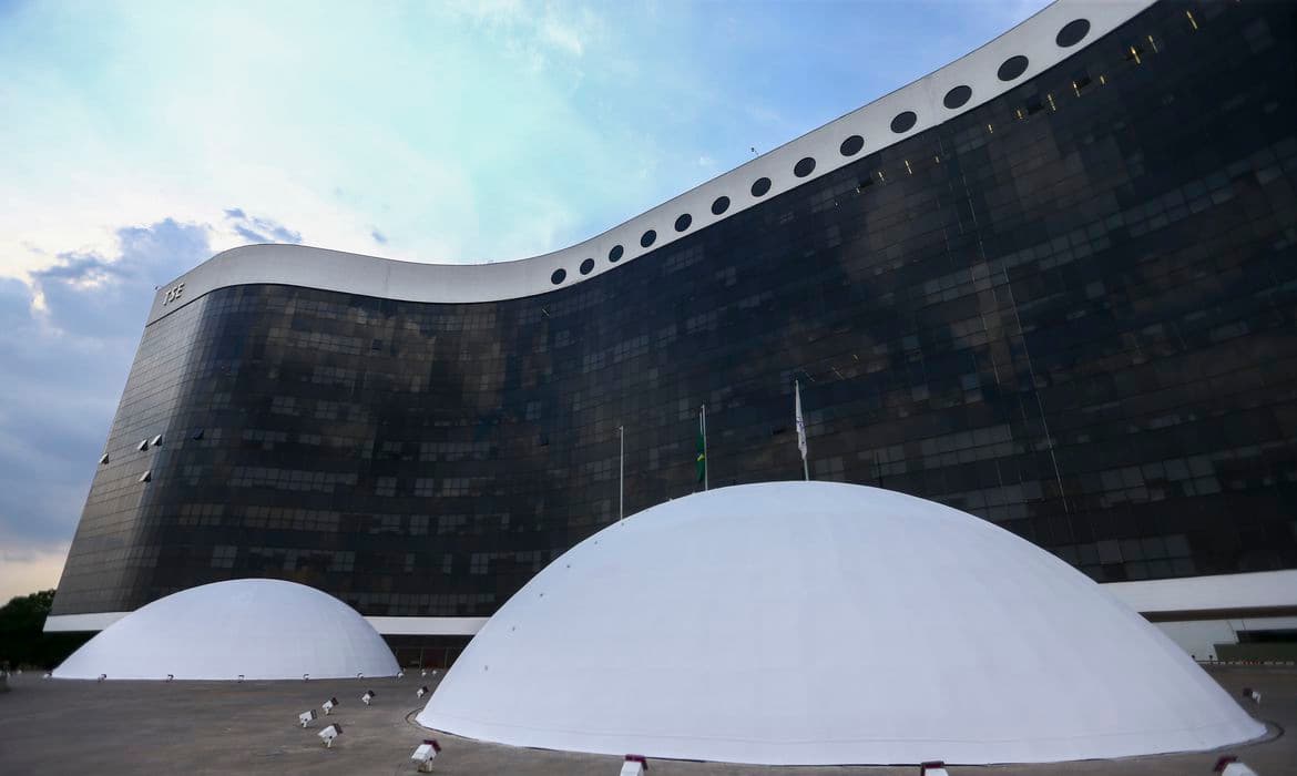 TSE autoriza envio da Força Federal a 22 municípios do AM