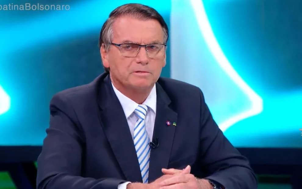 Bolsonaro promove ‘superlive’ de 22 horas neste sábado