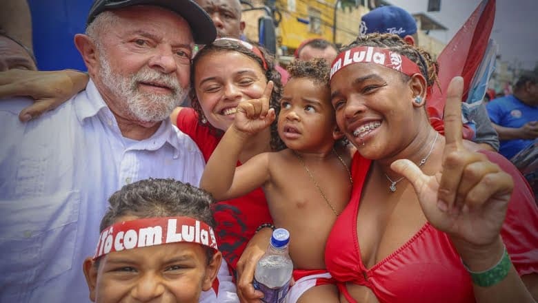 Lula assume liderança da transição nesta terça-feira