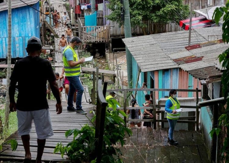 Famílias da Comunidade da Sharp recebem parcelas de indenização