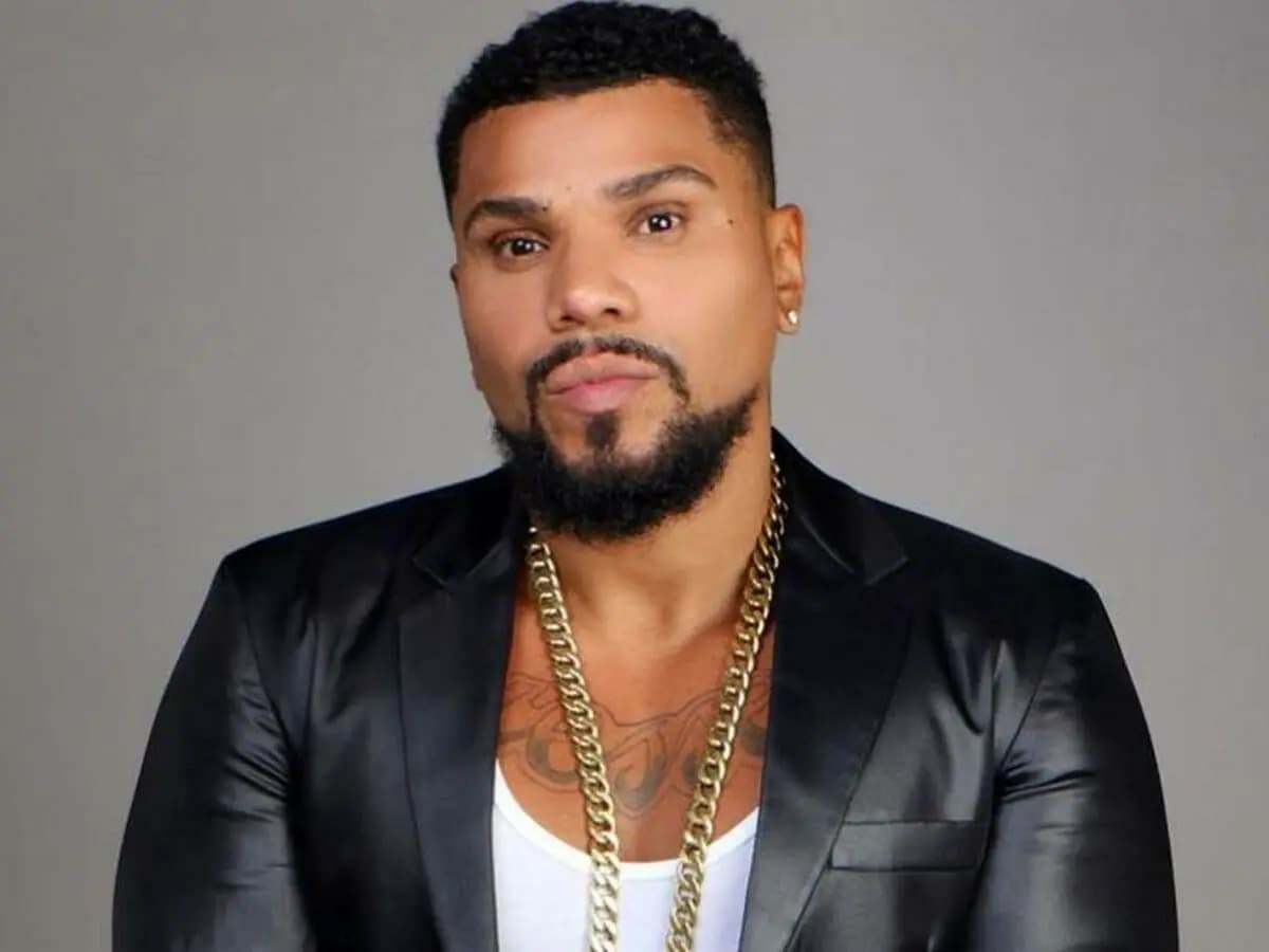 Cantor Naldo Benny desafia Popó para luta de boxe