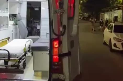 Homem com tornozeleira eletrônica é linchado por roubar fios de energia