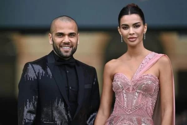 “Me enganando enquanto minha mãe morria”, diz ex-esposa de Dani Alves
