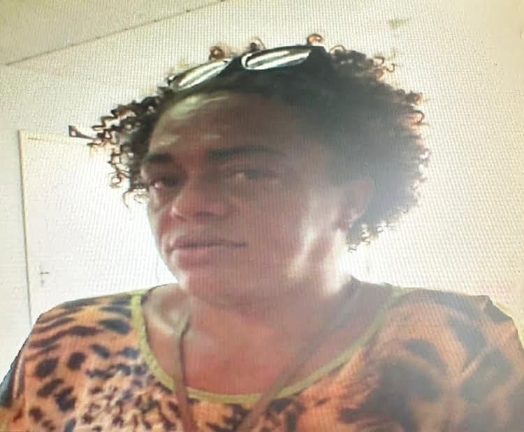 Pai de santo suspeito de ajudar a matar motorista de ônibus se entrega à polícia