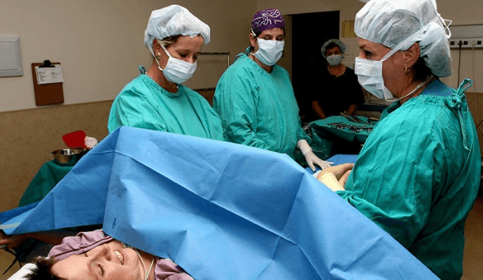 Entra em vigor lei que dispensa aval do cônjuge em procedimentos de esterilização