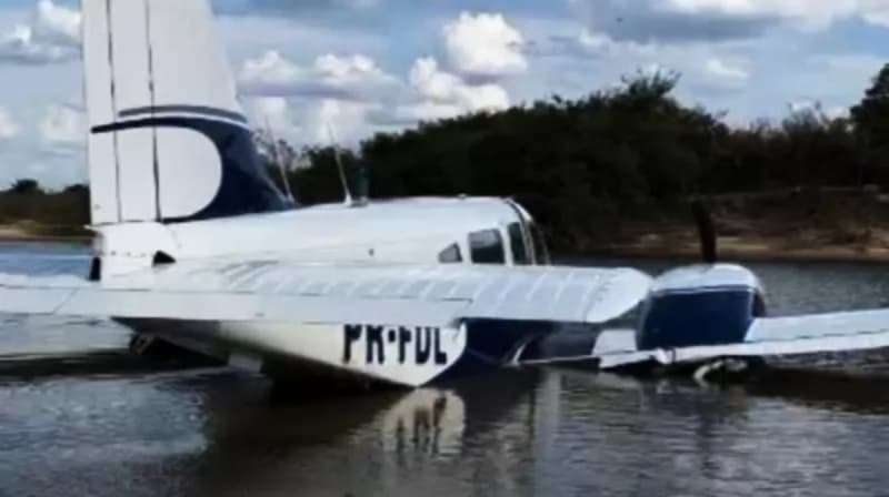 VÍDEO: Após pane no motor, avião faz pouso forçado em Roraima