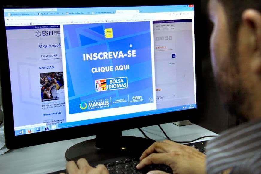 Prefeitura de Manaus abre remanejamento de vagas para os programas Bolsa Idiomas e Pós-Graduação, nesta segunda (7)