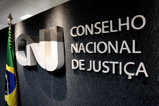 CNJ suspende pagamento de adicional de R$ 1 bilhão a juízes federais
