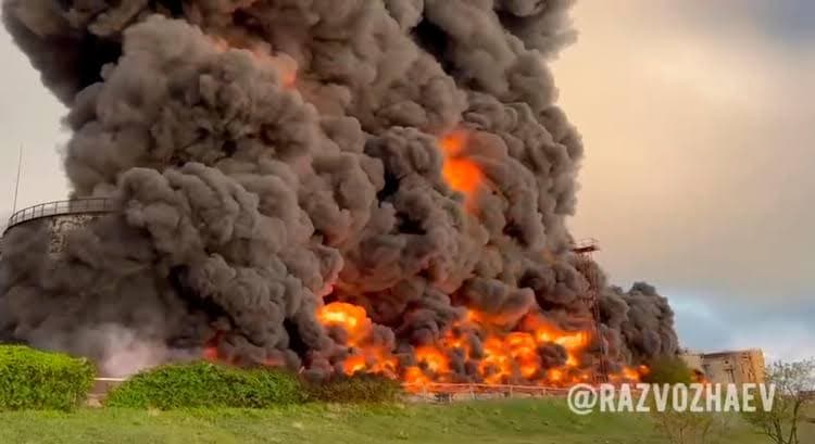 Ataque com drones causa incêndio em depósito de petróleo na Crimeia