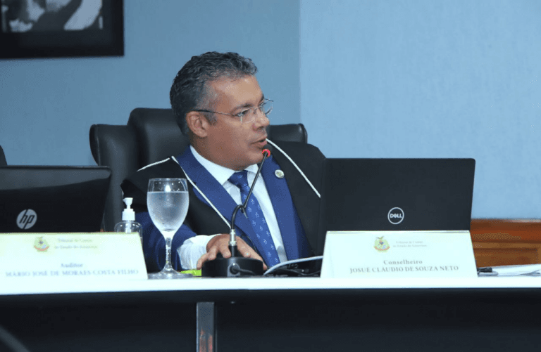 Ouvidorias do TCE e da Aleam firmam parceria para ações integradas