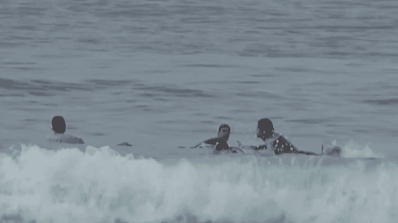 VÍDEO: Brasileiro agride surfista em Bali e diz que não sabia que era uma mulher