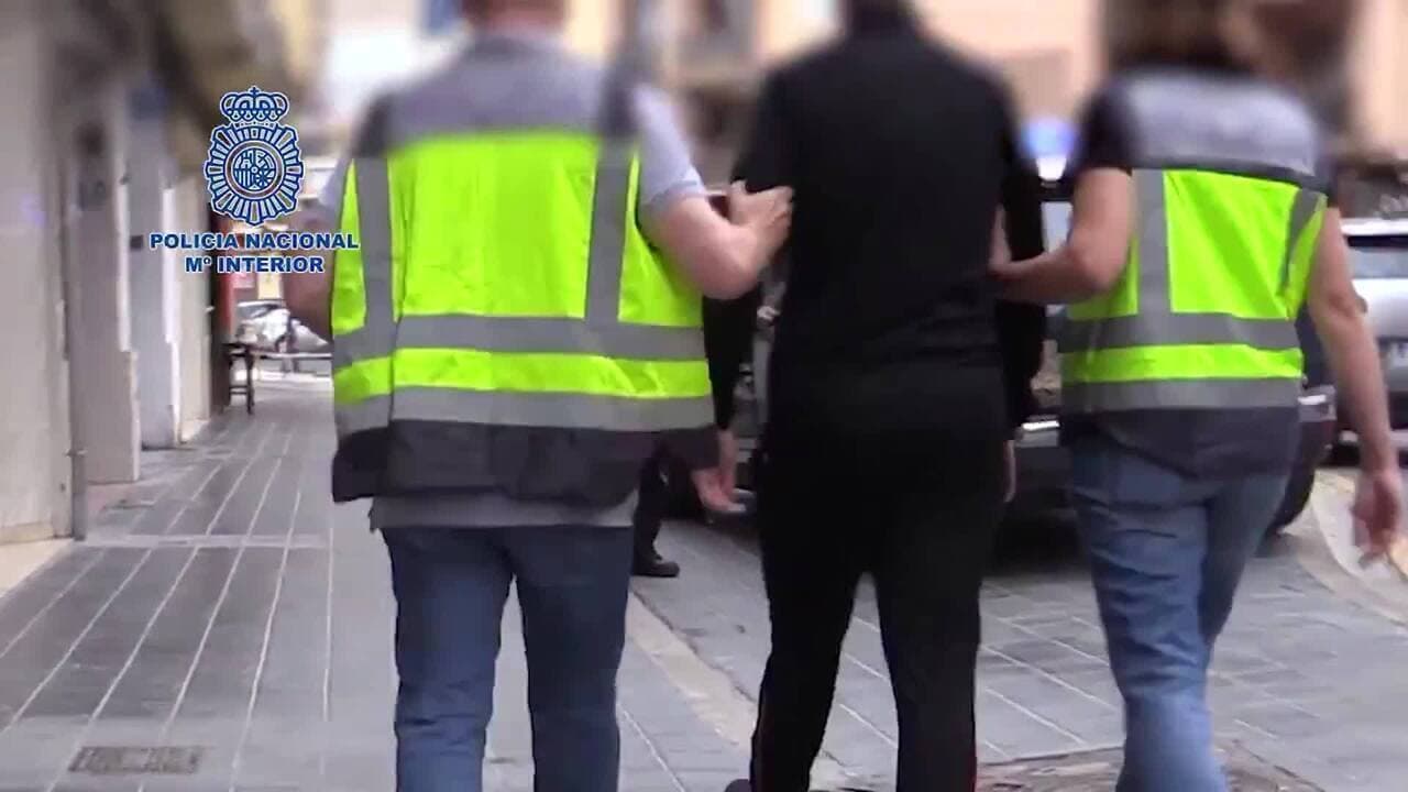 Polícia da Espanha prende 7 torcedores por crime de ódio contra Vini Jr.