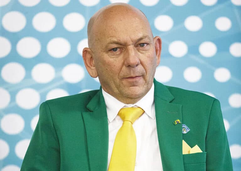 Dono da Havan é condenado a indenizar Lula por chamá-lo de “cachaceiro” em faixa de avião