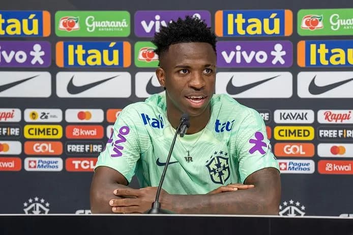 Vini Jr. agradece por apoio na luta contra o racismo no futebol