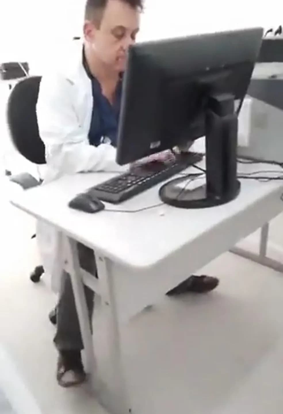 VÍDEO: Médico com sinais de embriaguez é afastado em SC