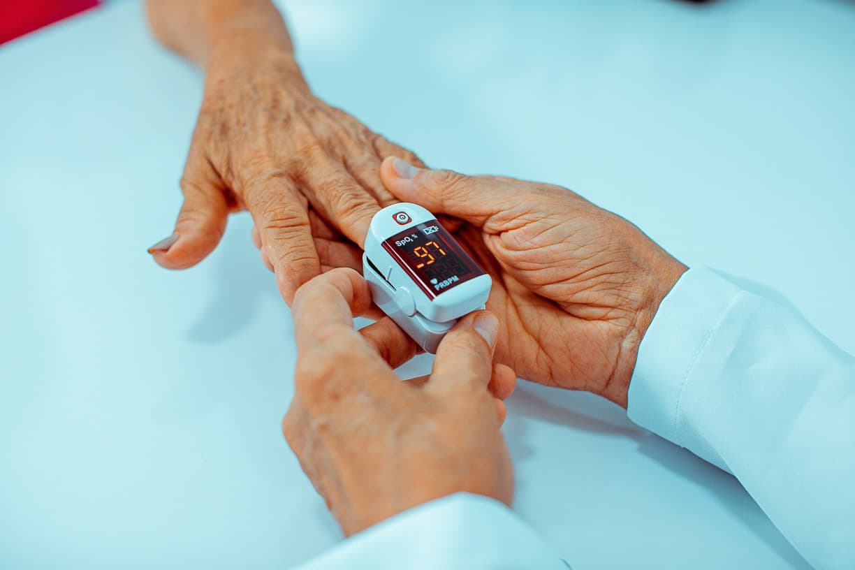 Estudo analisa sequelas da Covid-19 em idosos no AM