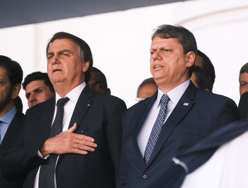 “Voltamos ao que éramos antes”, diz Bolsonaro após conversa com Tarcísio