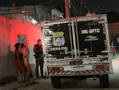 Em Manaus, família encontra homem morto dentro de quarto após forte odor